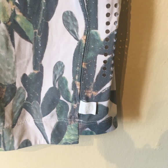 Lululemon size 6 perfectly perfed tee. - Picture 8 of 13